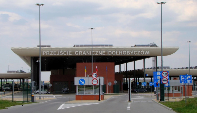 Польські фермери планують 23 січня заблокувати кордон з Україною у пункті пропуску «Долгобичув - Угринів»