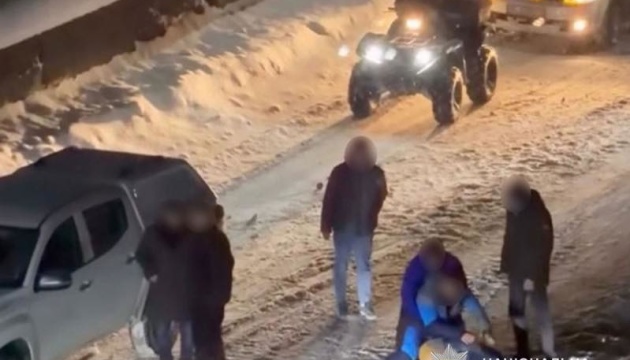 На Тернопільщині оголосили підозру двом чоловікам, причетним до побиття військового