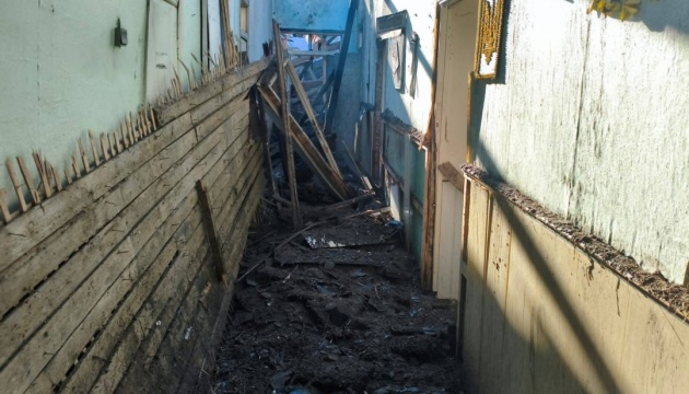 Russian drone explodes between residential buildings in Chernihiv 