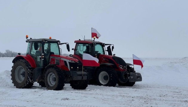 Протест біля КПП «Долгобичув»: зібралися близько 30 польських фермерів, рух не перекривали