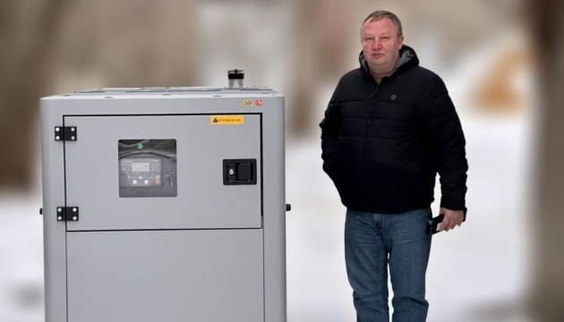 Чеські партнери передали одній із лікарень Херсонщини дизельний генератор