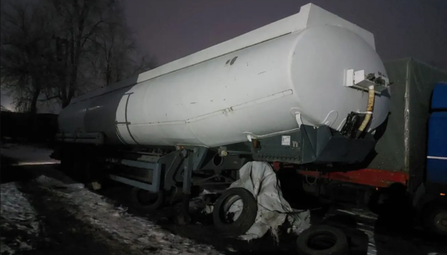 На Сумщині викрили злочинну групу, яка викачувала нафту з трубопроводу