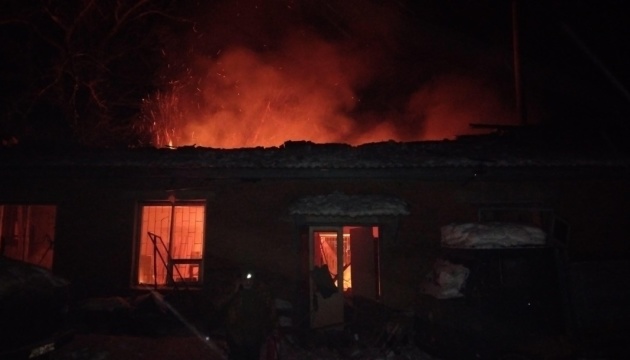 На Чернігівщині за добу пролунали 70 вибухів: пошкоджене підприємство і ангар для зерна