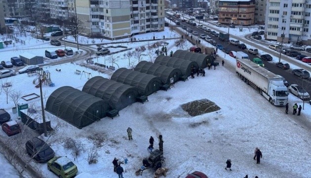 У ДСНС пояснили, для кого призначені ліжка у пунктах незламності в Києві