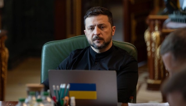 Rosja zaatakowała Ukrainę w tym tygodniu ponad 1700 dronów, 1380 rakiet ziemia-powietrze i 69 pocisków rakietowych – Zełenski