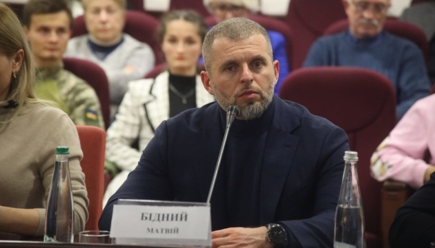 Українські спортсмени мають їздити на міжнародні змагання навіть, якщо там є росіяни - Бідний