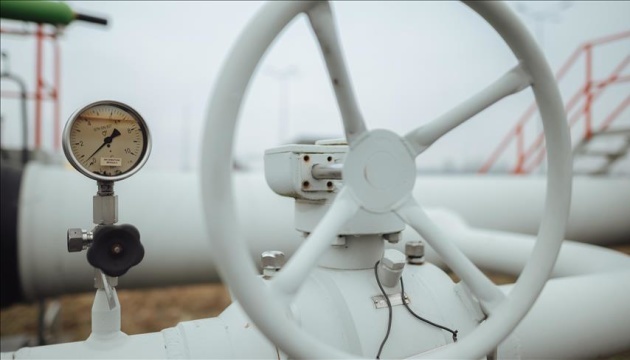 L’UE adopte l’interdiction progressive du gaz russe d’ici 2027