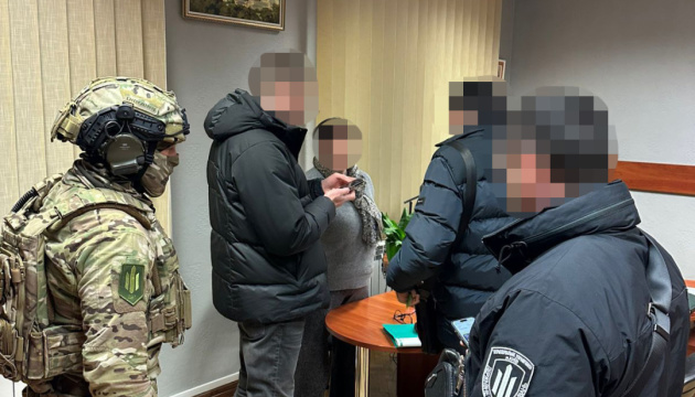 «Продаж» фіктивного опікунства для ухилянтів: у Києві оголосили підозри посадовцям РДА