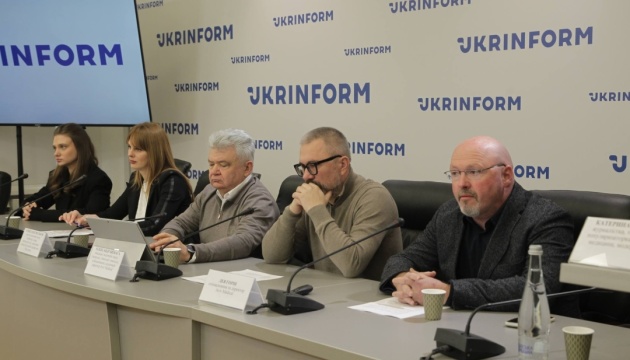  Українські медики запускають проєкт, який дає онкопацієнтам шанс стати батьками