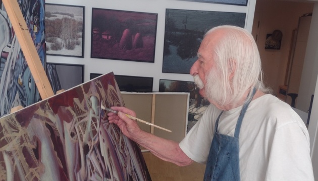 Іван Марчук прихистив кішку з франківського притулку - вона житиме у Відні 