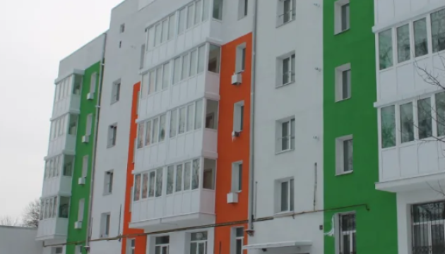 У Тростянці на Сумщині відновили багатоквартирний будинок