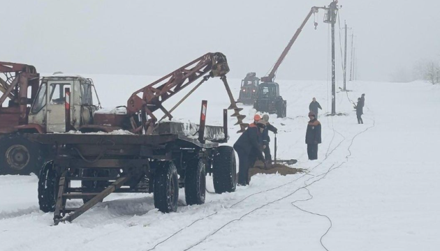 На Вінниччині через негоду без світла залишаються 49 населених пунктів