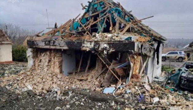 Війська РФ ударили по Комишувасі на Запоріжжі, є поранений і руйнування