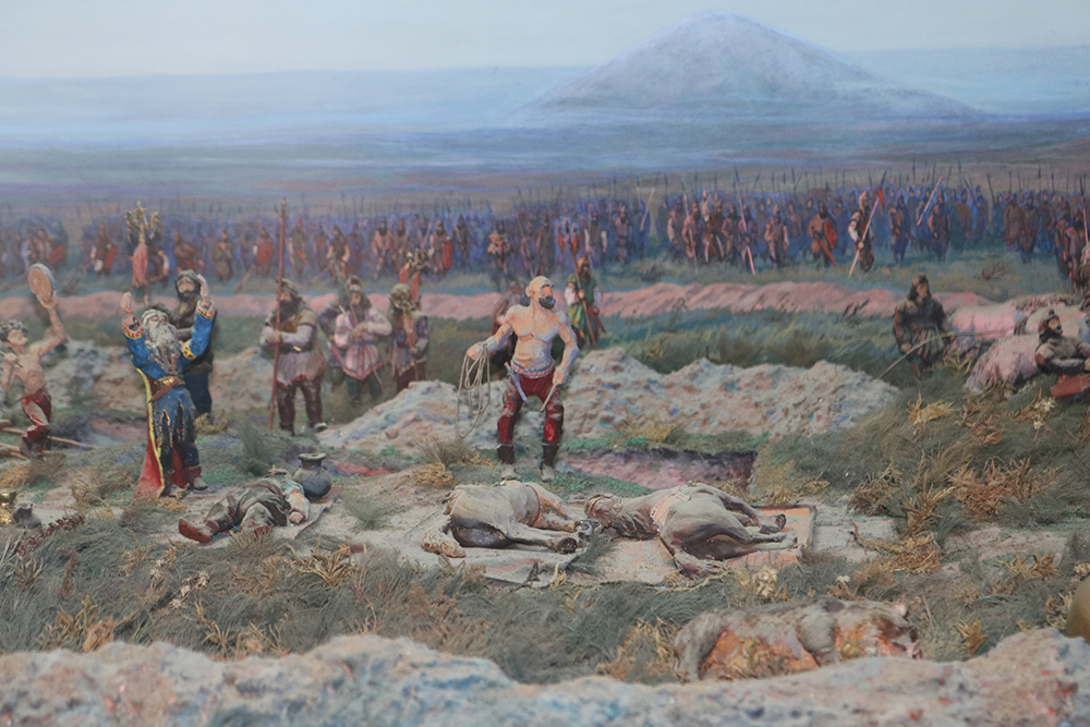 Фрагменти діорами «Поховання скіфського царя». Фото зі сайту