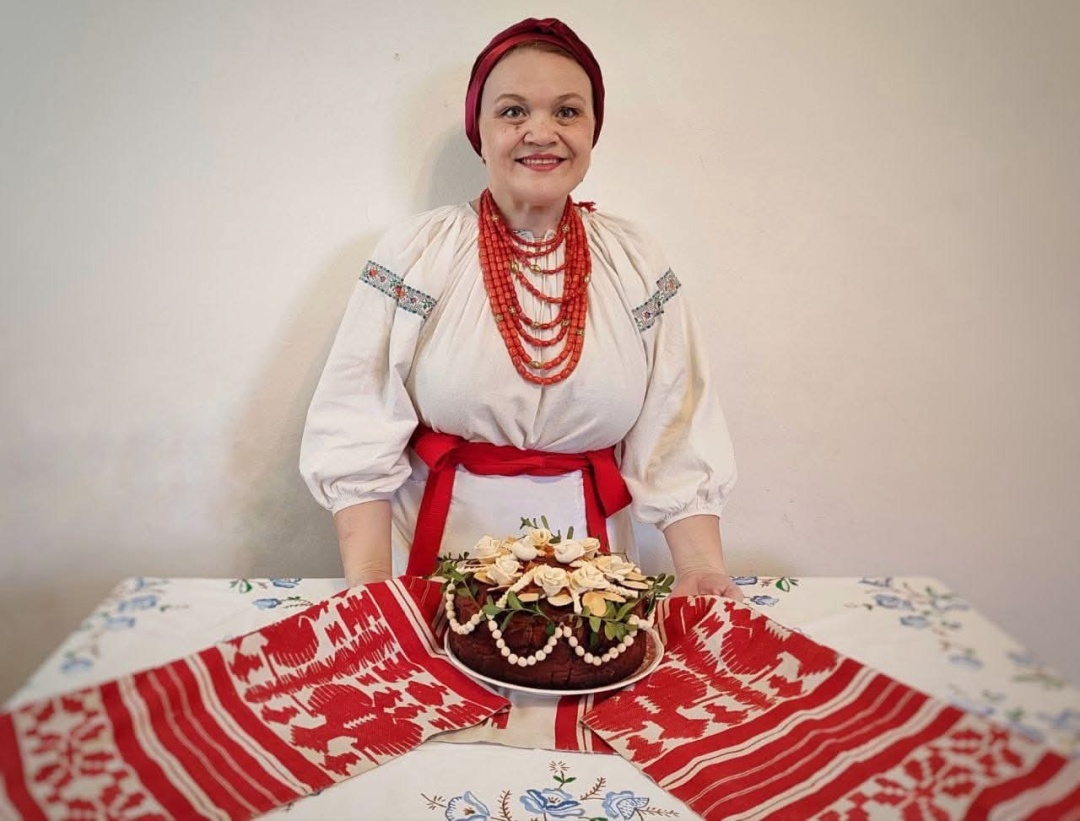 Фольклористка, дослідниця Донеччини Ірина Крюченко