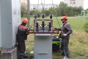 Severe weather leaves more than 100 communities in 10 regions without power