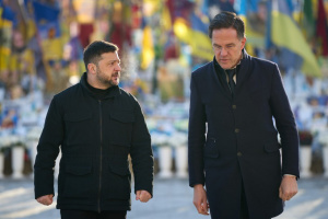 Zelensky, Rutte honor fallen Ukrainian soldiers at Independence Square