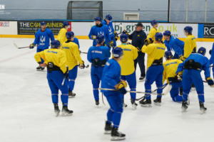 Збірна України з хокею провела перше тренування в Единбургу