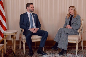 Мелоні зустрілася з Венсом перед церемонією відкриття зимової Олімпіади в Італії