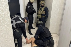 У Запоріжжі припинили діяльність групи кол-центрів, які ошукували громадян України та Казахстану