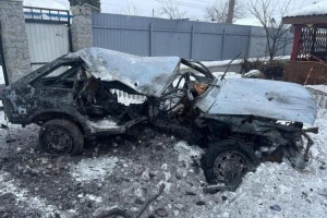 На Черкащині уламки дронів та вибухова хвиля пошкодили приватні будинки та автомобілі