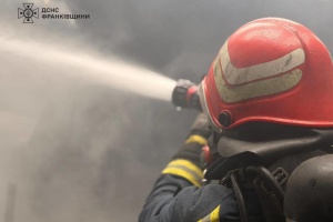 На Прикарпатті після удару РФ ліквідували пожежу на енергооб’єкті