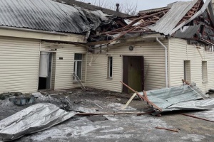 Через нічний обстріл Херсона з РСЗВ пошкоджені церква і лікарня, десятеро поранених