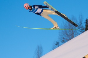 Німець Раймунд виграв олімпійське «золото» у стрибках на лижах з трампліна