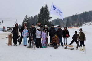 Діти загиблих військових із Києва та області провели тиждень зимового відпочинку в Карпатах