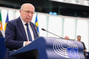 Кубілюс закликав до створення Європейського оборонного союзу