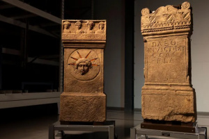 На виставці у Шотландії покажуть знайдені давньоримські вівтарі