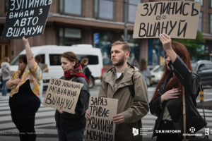 Коли країна зупиняється - настає тиша, у якій чути найважливіше