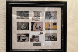 В Бельгії збирають кошти для українських медиків, продаючи роботи Бенксі