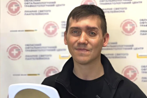 Волонтер з екзопротезом на обличчі: Люди не помічають, що в мене немає ока