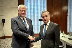 Сибіга в Мюнхені обговорив із главою МЗС Китаю торгівлю, мирні зусилля та енергетичну допомогу