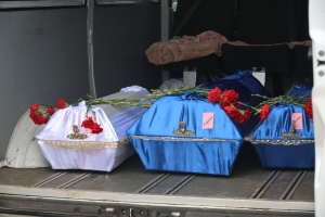 На Харківщині попрощалися з ветераном Григорієм Шикулою та його трьома дітьми, яких убила Росія