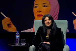 Албанська акторка судитиметься з урядом через використання її образу для «віртуального міністра»