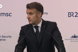 Макрон закликав припинити риторику поразки у заявах щодо України