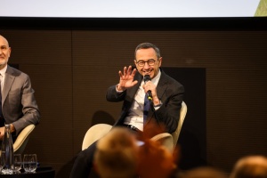 У Франції колишній міністр внутрішніх справ розпочав президентську кампанію