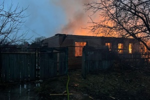 За добу росіяни 16 разів обстріляли населені пункти Донеччини