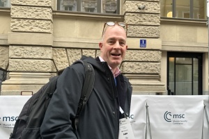 Позиції України та РФ наразі надто віддалені для досягнення миру - німецький військовий експерт