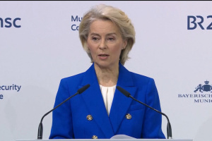 Фон дер Ляєн заявила, що в Європи немає іншого вибору, окрім як стати незалежною в усіх сферах