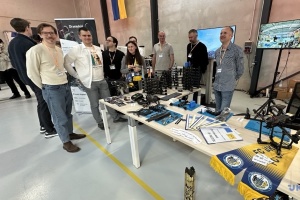 Міжнародна ініціатива Drone-Aid зібрала вже понад 1100 дронів для України - волонтерка