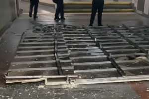 У Києві на станції метро «Теремки» обвалилась стеля
