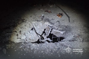 У Запоріжжі росіяни влучили в багатоквартирний будинок