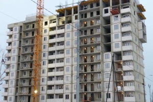 Окупанти в Маріуполі змінюють адреси знесених будинків та зводять іпотечне житло