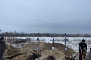 У Судобичах на Рівненщині поховали п’ятьох убитих сусідом переселенців