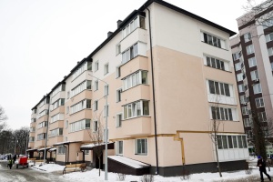 Apartment building damaged during Кussian offensive in spring 2022 restored in Bucha