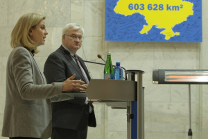 Österreichische Außenministerin: Wir sind bereit, eine der nächsten Konferenzen zum Wiederaufbau der Ukraine in Wien auszurichten