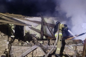 Ворог з вечора майже 20 разів бив по двох районах Дніпропетровщини, є поранені